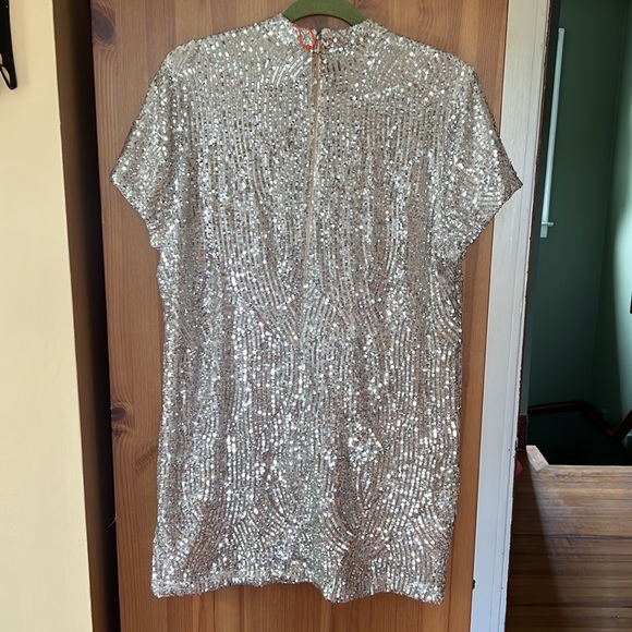 sequin t shirt dress - Picture 2 of 2